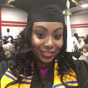 Meet your Posher, Cassandra